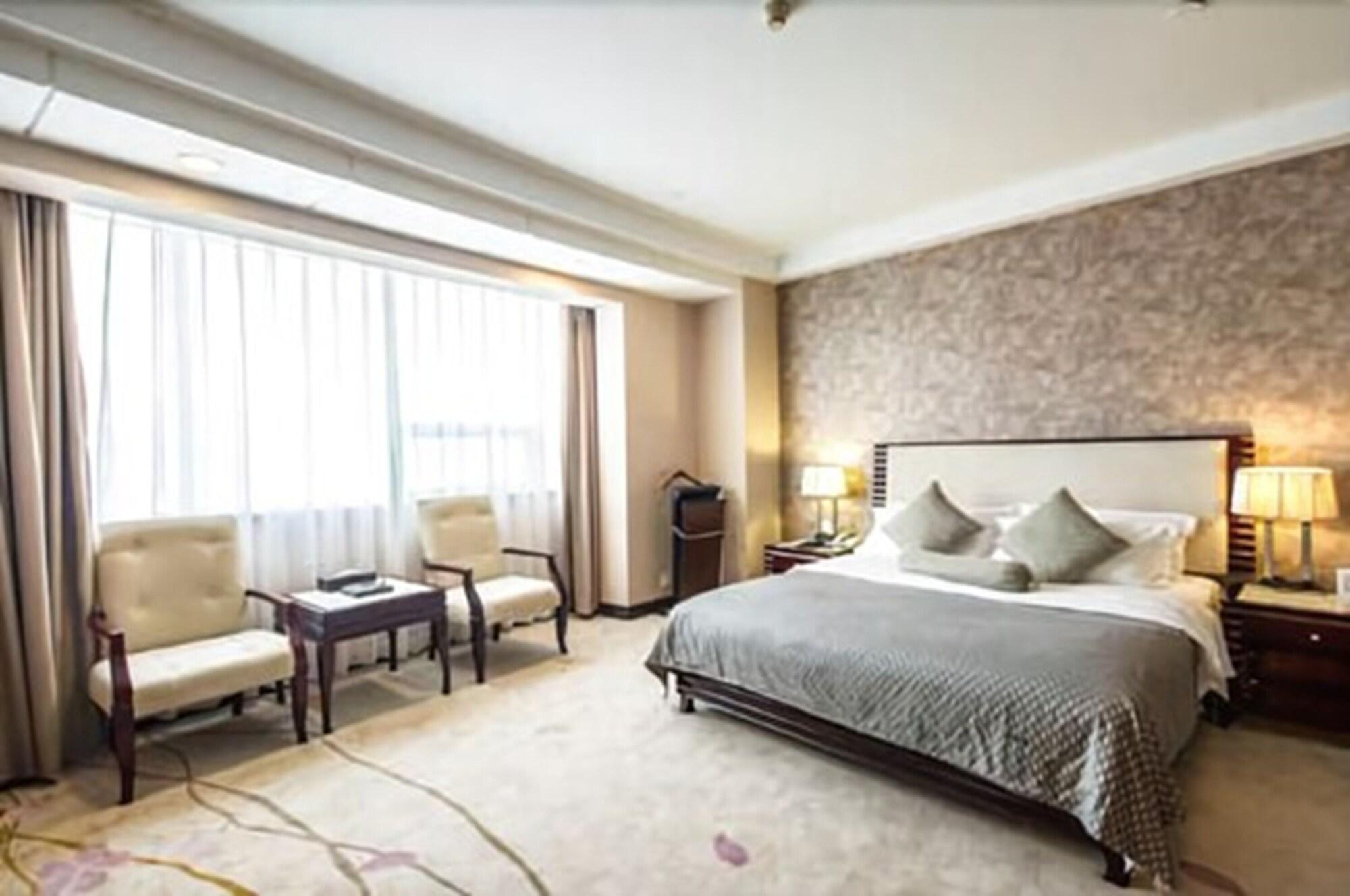 Hongyi Hotel Wuhan Extérieur photo
