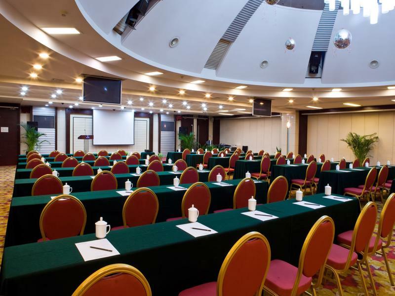 Hongyi Hotel Wuhan Extérieur photo