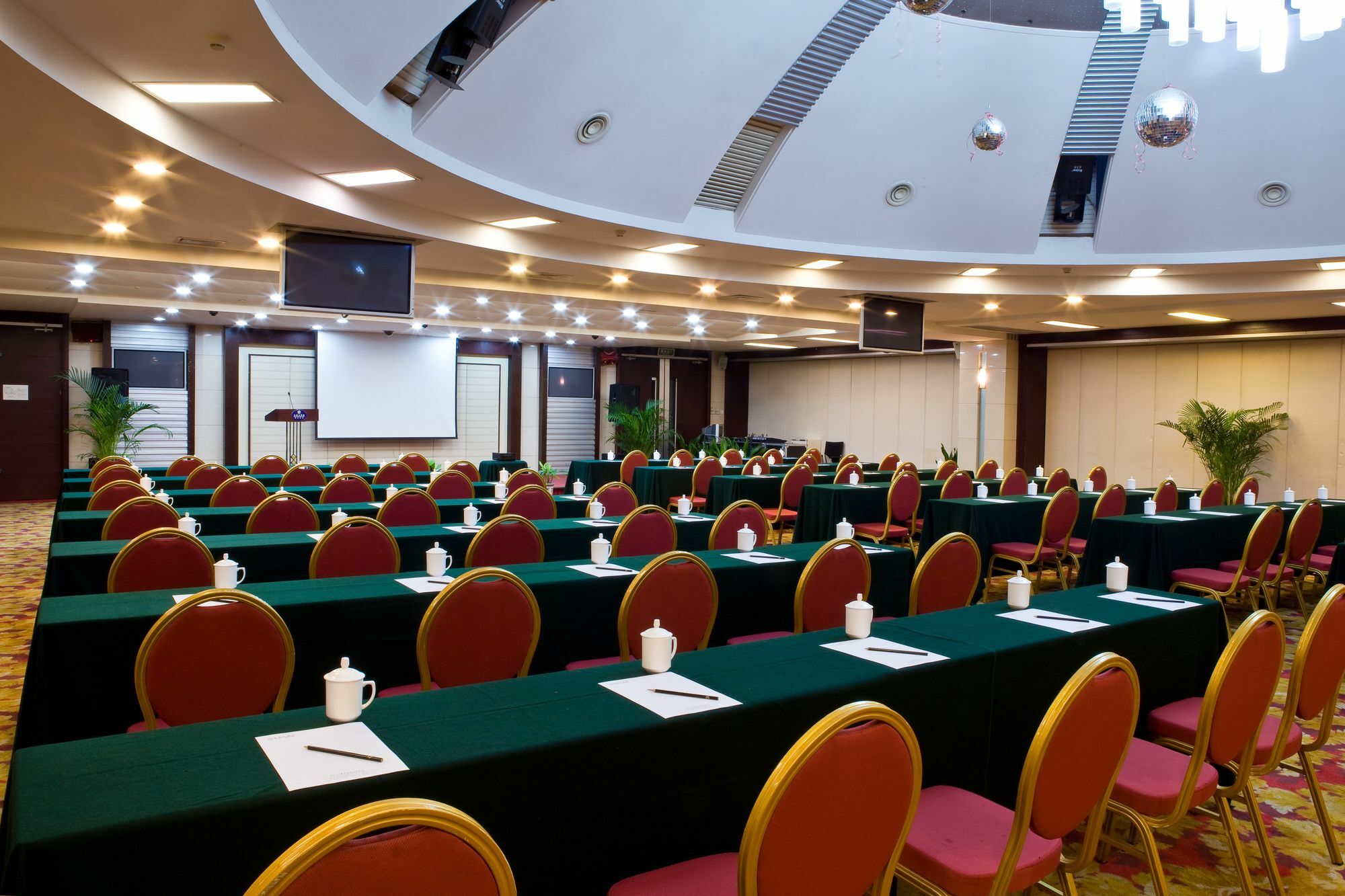 Hongyi Hotel Wuhan Extérieur photo